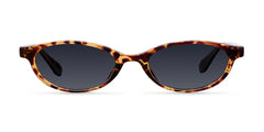 Modelo Binti en color Tigris Carbon