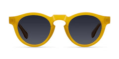 Modelo Dayo en color Amber Carbon