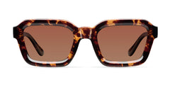 Modelo Nayah en color Tigris Brown