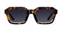 Modelo Nayah en color Tigris Carbon