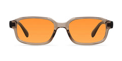 Modelo Kya en color Camel Orange